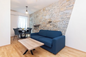 Superior Apartment, 1 Bedroom, City View | Living area | Flat-screen TV - Apartments Elleon Piran  (Piran)