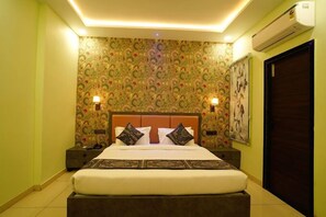 Bureau, espace de travail pour ordinateur portable