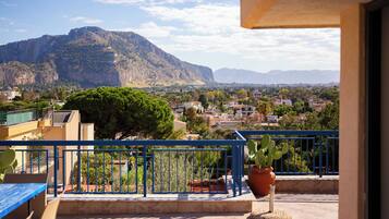 Villa | Terrace/patio