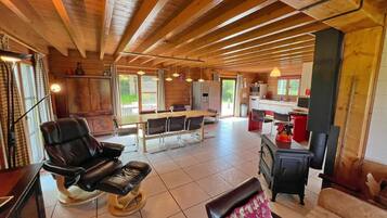 Klassiek huis, 4 slaapkamers | Dineren