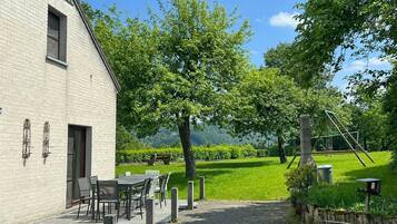 Klassiek huis, 4 slaapkamers | Balkon