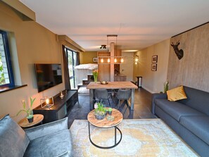 Living room - Modern Suite With Combi-microwave, Close to Durbuy (Durbuy)