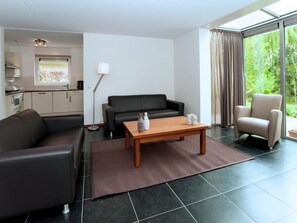 Living room - House With a View on Harbor, in a Water Area (Heel)