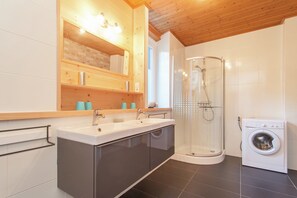 Bathtub