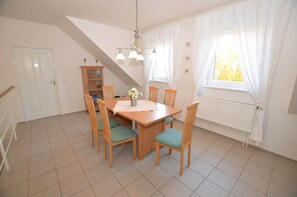 Dining - Comfortable Apartment in Nemojov Near Forest (Nemojov)