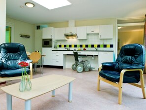 Classic House, 2 Bedrooms | Private kitchen | Fridge, microwave, stovetop, coffee/tea maker