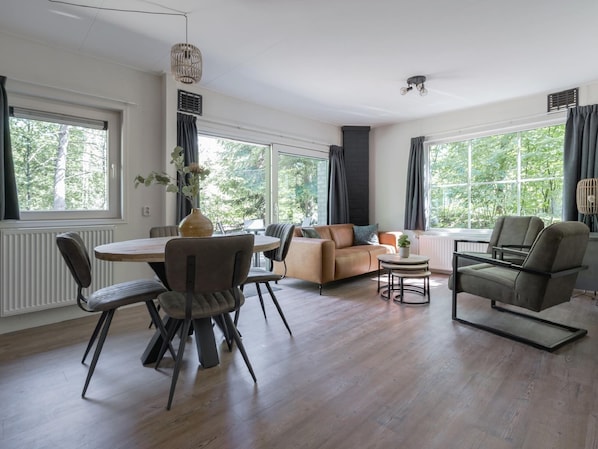 Elite Bungalow, 2 Bedrooms | Living room | DVD player