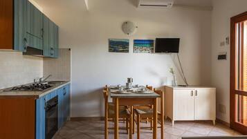 Fridge, microwave, dishwasher, highchair