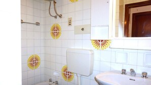 Unclassified image, 5 of 86, button - Modern Apartment in Caorle With Private Terrace (Caorle)