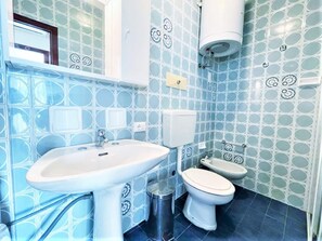 Shower - Modern Apartment in Caorle With Private Terrace (Caorle)