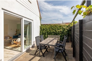 Maison Classique, 2 chambres | Balcon