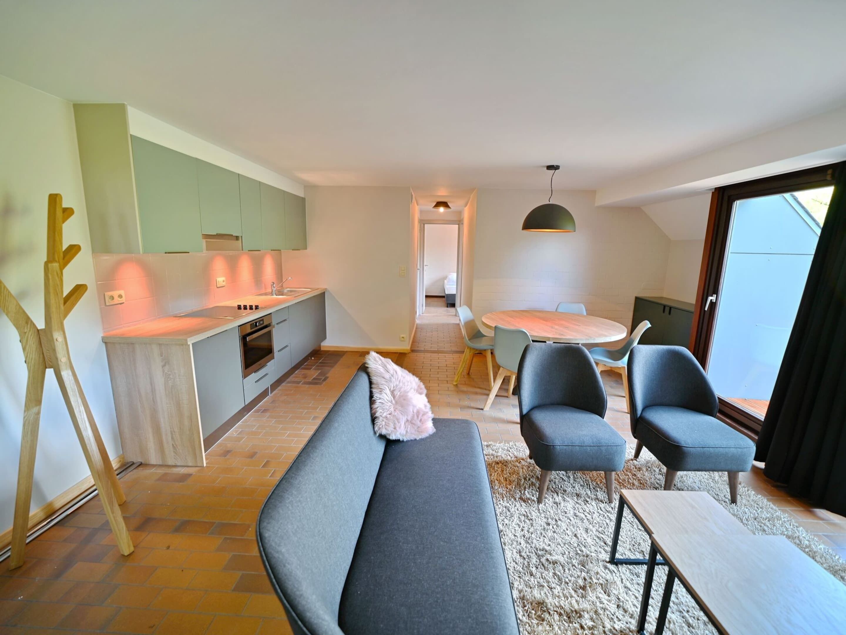 Classic Apartment, 3 Bedrooms | Private kitchen | Microwave, dishwasher, coffee/tea maker