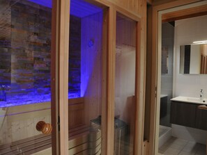Spa treatment - Comfortable, Renovated House With a Microwave, Near Vielsalm (Vielsalm)