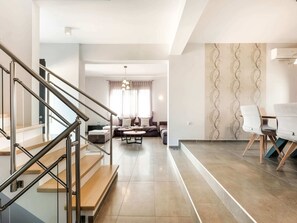 Interior - Lovely Villa in Adelianos Kampos With Private Pool (Rethymno)