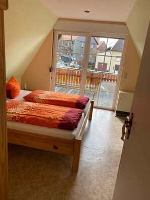 4 bedrooms, individually furnished, bed sheets - Cozy Apartment in Thale (Thale)