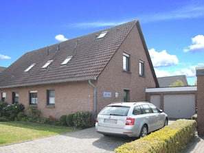 Classic Apartment, 2 Bedrooms | Exterior