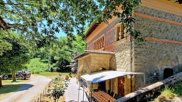 Comfort Villa, Multiple Bedrooms | Exterior