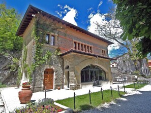 Comfort Villa, Multiple Bedrooms | Exterior - Exclusive Villa in the Countryside of Pistoia With Private Pool and Bubble Bath (Pistoia)