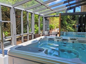 Spa treatment - Exclusive Villa in the Countryside of Pistoia With Private Pool and Bubble Bath (Pistoia)