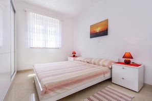 Classic Apartment, 3 Bedrooms | Private kitchen | Fridge, oven - Tasteful Apartment in Medulin With Private Balcony (Medulin)