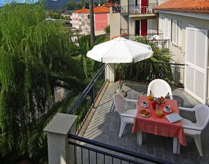 Klassiek appartement, 2 slaapkamers | Balkon