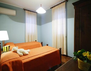 2 camere, con arredamento individuale