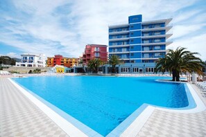 Departamento clásico, 1 habitación | Alberca | Alberca al aire libre 