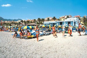 View from property - Holiday Resort Ai Pozzi Village Resort, Loano (Loano)