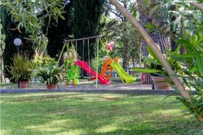 Comfort Apartment, 2 Bedrooms | Children's area - Apartment in Loano With Garden (Loano)