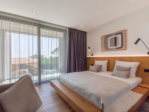 9 bedrooms, bed sheets - Dreamy Villa in Labin With Private Pool and Views (Labin)