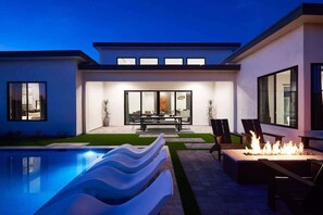 Beheizter Pool