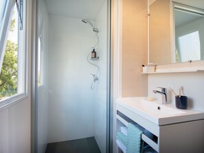Comfort-Chalet, 3 Schlafzimmer | Badezimmer | Dusche