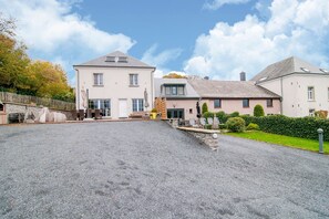 Maison classique, 5 chambres | Extérieur