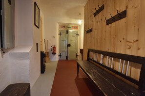 Reception - Holiday Home in a Quiet, Authentic Mountain Village With a View of the Surrounding Hills (Zlatá Olešnice)