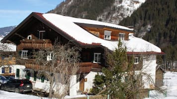 Classic House, Multiple Bedrooms | Exterior