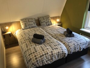 Deluxe House, 3 Bedrooms | 8 bedrooms, individually furnished