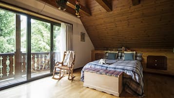 Rumah Klasik, 4 kamar tidur | 8 kamar tidur dan seprai linen