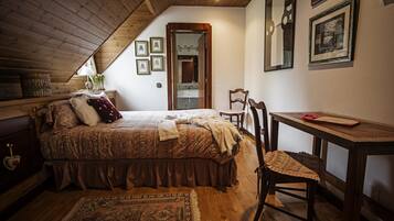 8 bedrooms, bed sheets
