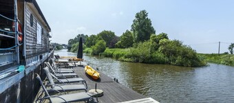 Cozy Boat in Merkem Near Lake