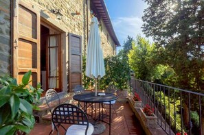 Maison Confort, 2 chambres | Balcon