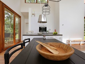 Comfort House, 2 Bedrooms | Private kitchen | Fridge, microwave, stovetop, dishwasher - Furnished Chalet With Dishwasher, Near Almelo (Enter)