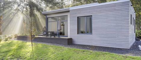 Nhà gỗ tiện nghi đơn giản, 2 phòng ngủ | Ngoại thất