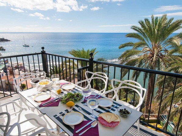 Apartamento clássico, 3 quartos | Vista da propriedade