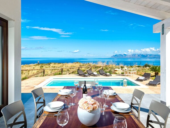 Comfort-huvila, 4 makuuhuonetta | Ulkopuoli