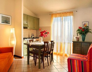 Private kitchen - Apartment in the Villa Giada Holiday Complex in Imperia (Imperia)