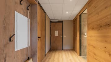 Apartamento clássico, 2 quartos | Parte interna