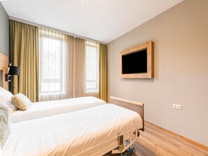 Classic House, 2 Bedrooms | 4 bedrooms, individually furnished, bed sheets