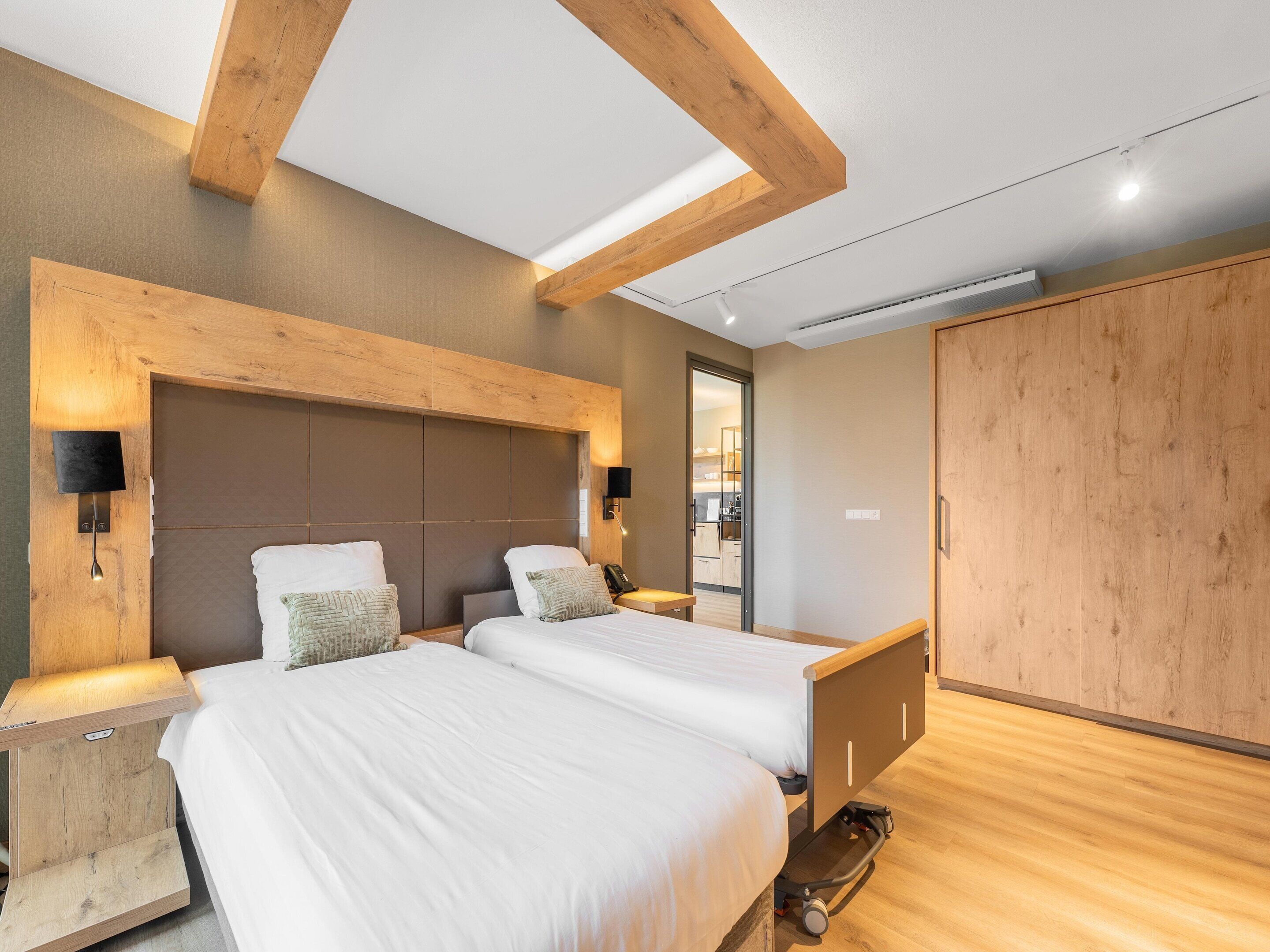 4 間睡房、獨特裝修、床單