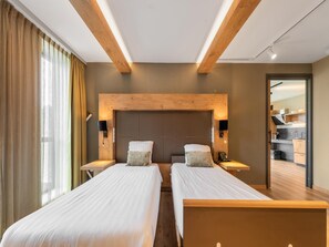 4 bedrooms, individually furnished, bed sheets