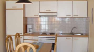 Rumah Comfort, 5 kamar tidur | 16 kamar tidur dan dilengkapi dengan perabotan berbeda-beda